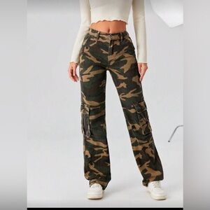 Camouflage Cargo Pants (Tall)